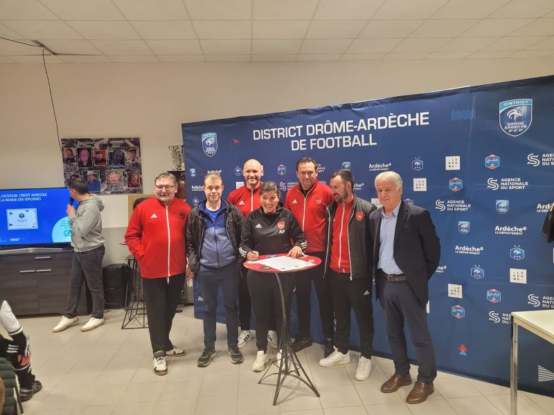 L\'AMS DONATIENNE REÇOIT LE LABEL CRÉDIT AGRICOLE ESPOIR